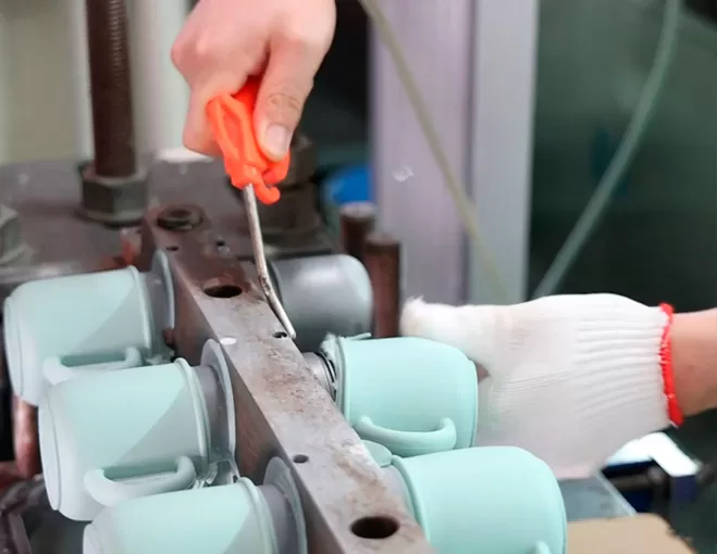 Baby Silicone Cup Production Workshop