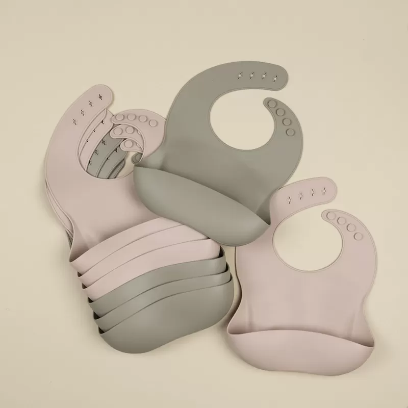 bx0005 a low price baby bib silicone wholesale