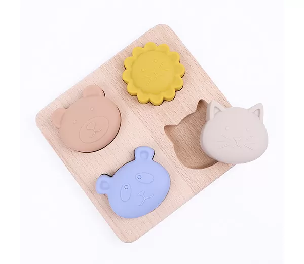 BX0117 Silicone Animal Fitting Toy With Wooden Plate