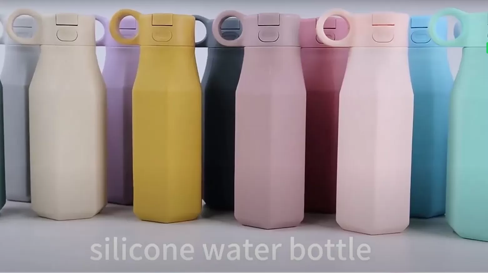 Video of ﻿﻿﻿BX0067 Silicone Water Bottle