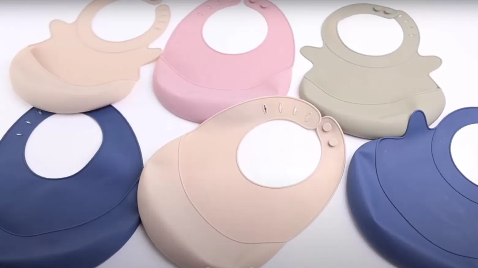 Video of ﻿BX0123 Baby Silicone Bibs