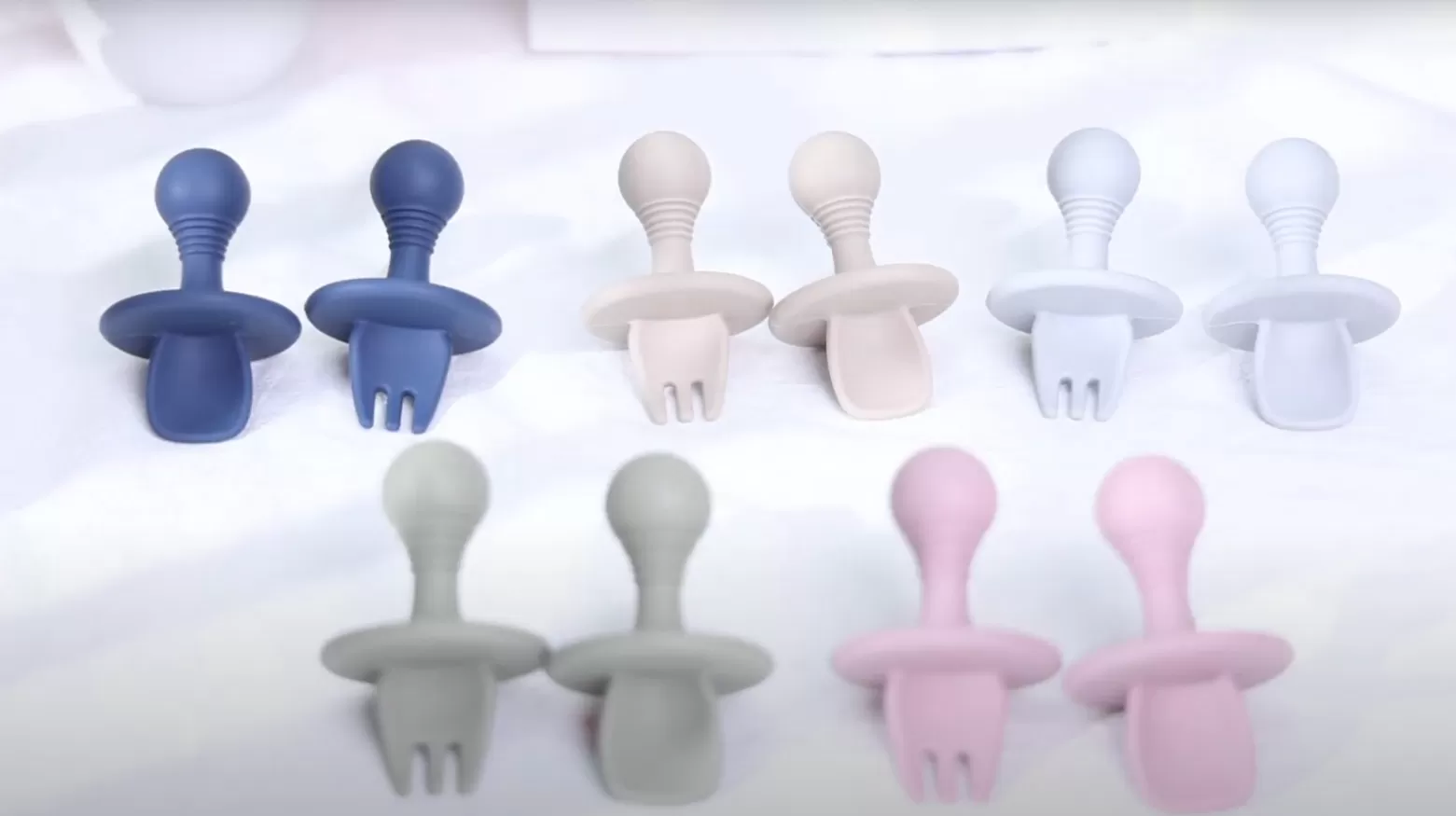 Video of ﻿﻿﻿BX0140 Silicone Baby Spoon And Fork Set