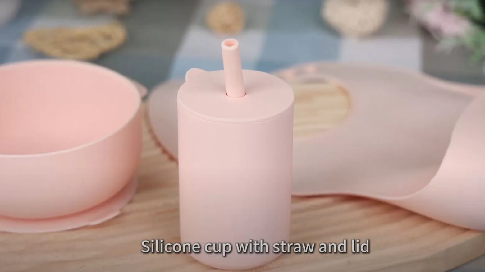Video of BX0029 Silicone Cup With Straw And Lid