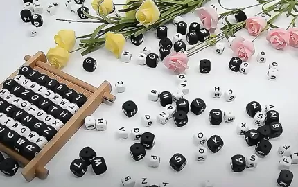 BS0005 Silicone Letter Beads